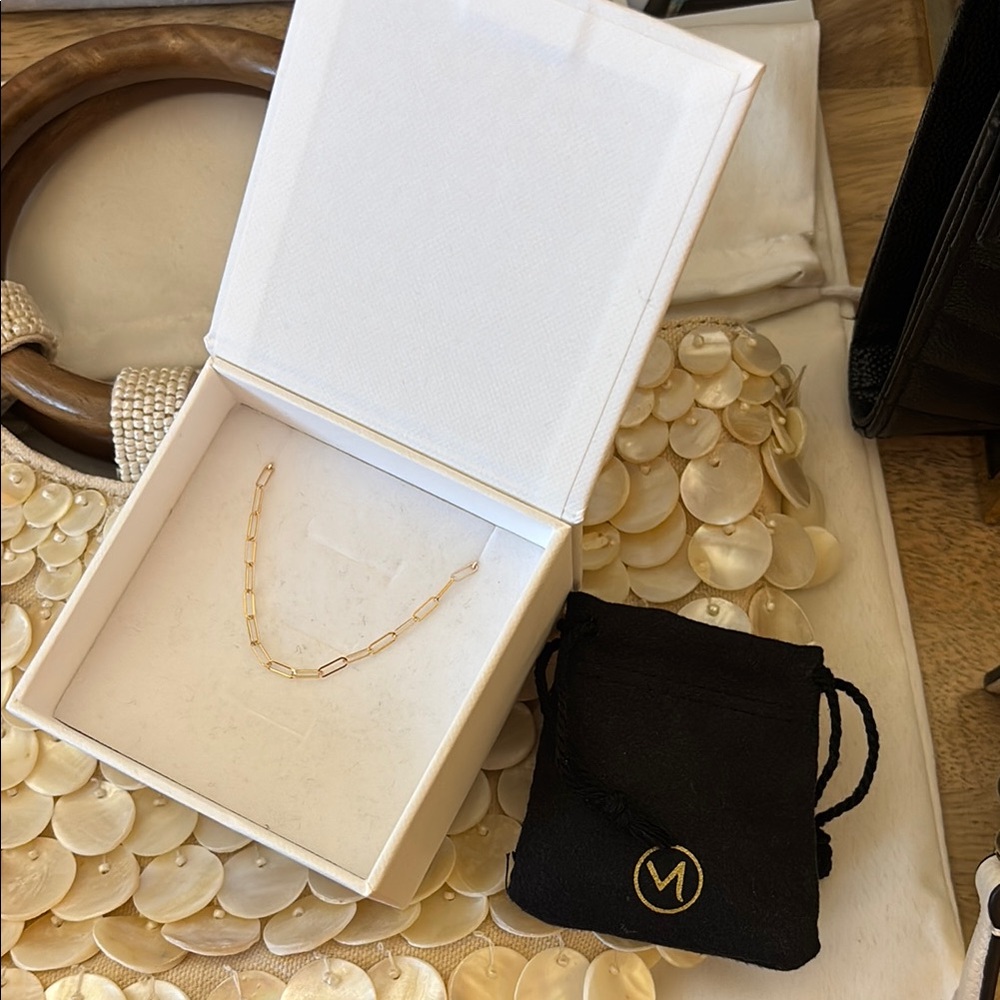 Mejuri boyfriend bold chain necklace, 14k gold. 18in